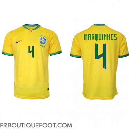 Maillot de foot Brésil Marquinhos #4 Domicile vêtements Monde 2022 Manches Courtes